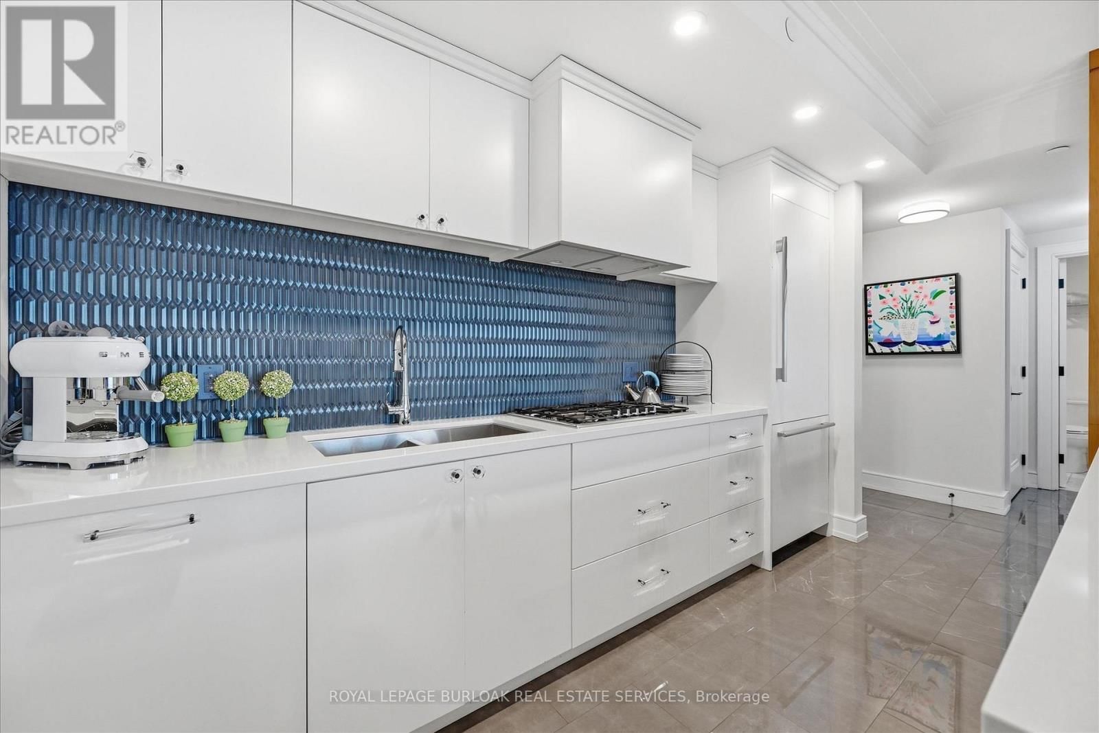 1501 - 2060 LAKESHORE ROAD Image 6