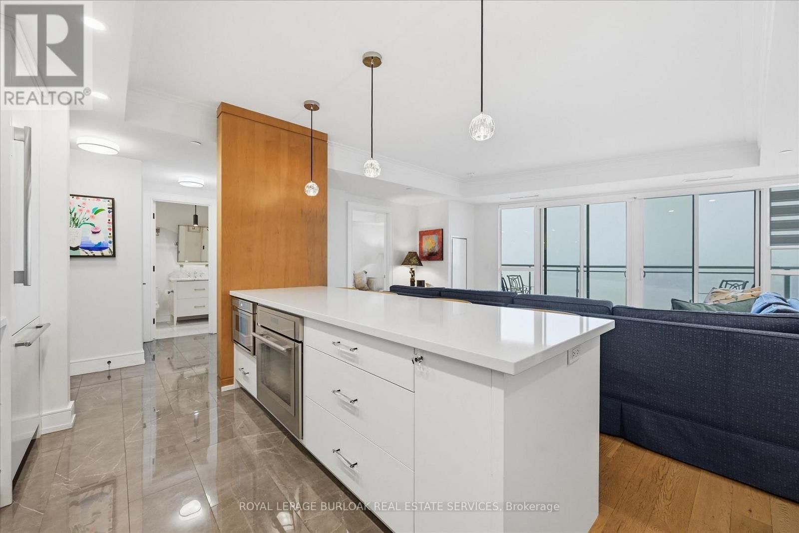 1501 - 2060 LAKESHORE ROAD Image 7