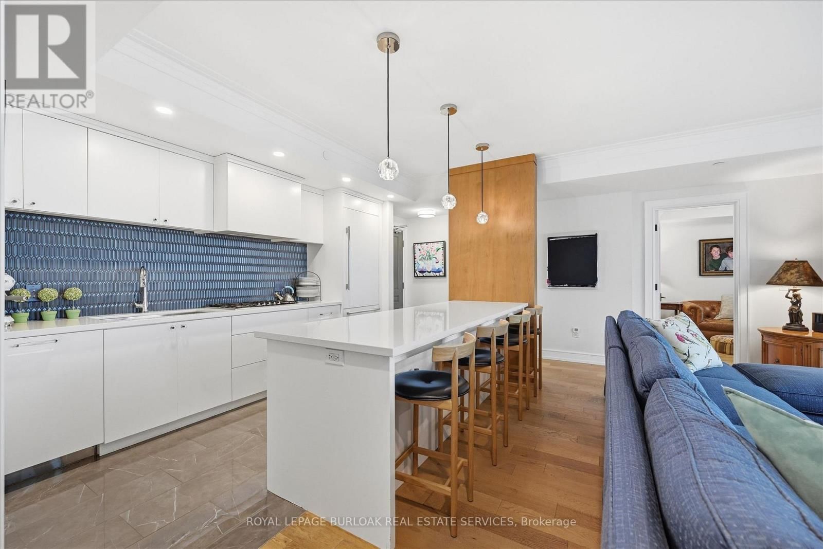 1501 - 2060 LAKESHORE ROAD Image 9