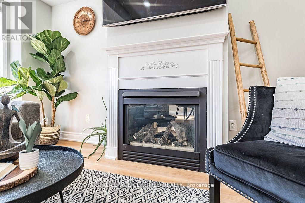 20 HARDING STREET Image 15