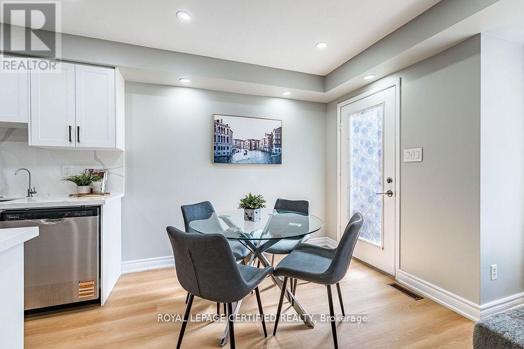 20 HARDING STREET Image 21