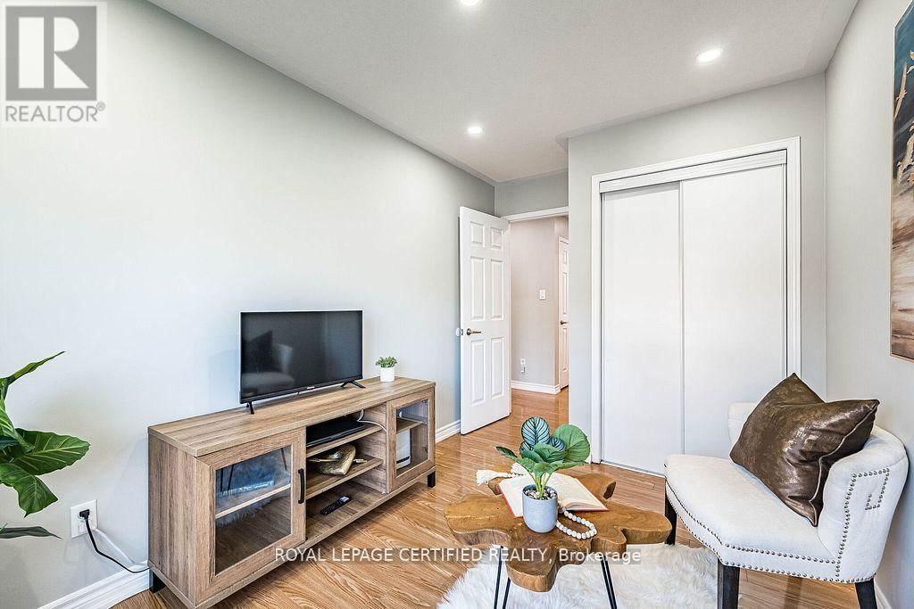 20 HARDING STREET Image 38