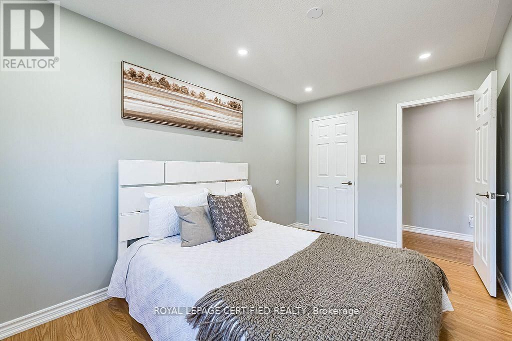 20 HARDING STREET Image 40