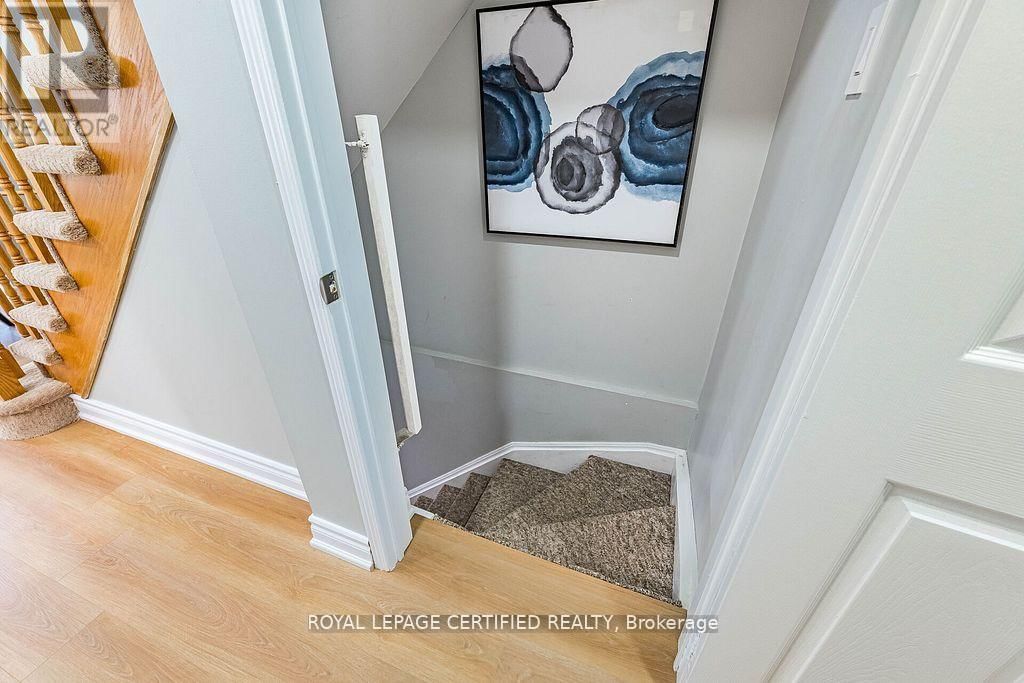 20 HARDING STREET Image 44