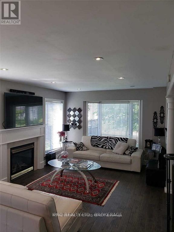 5890 TAMPICO WAY Image 9