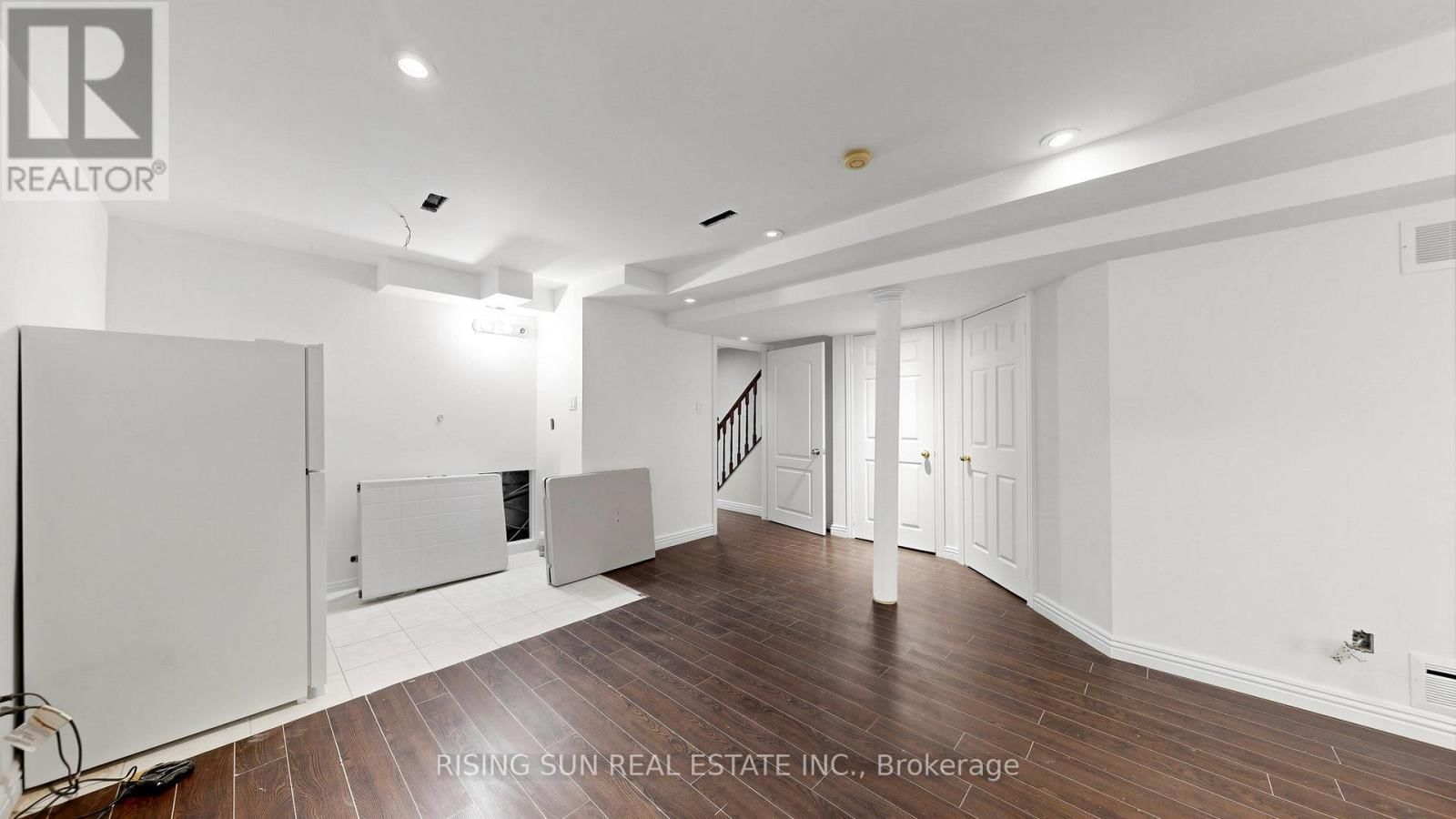 10 CEDARWOOD CRESCENT Image 32