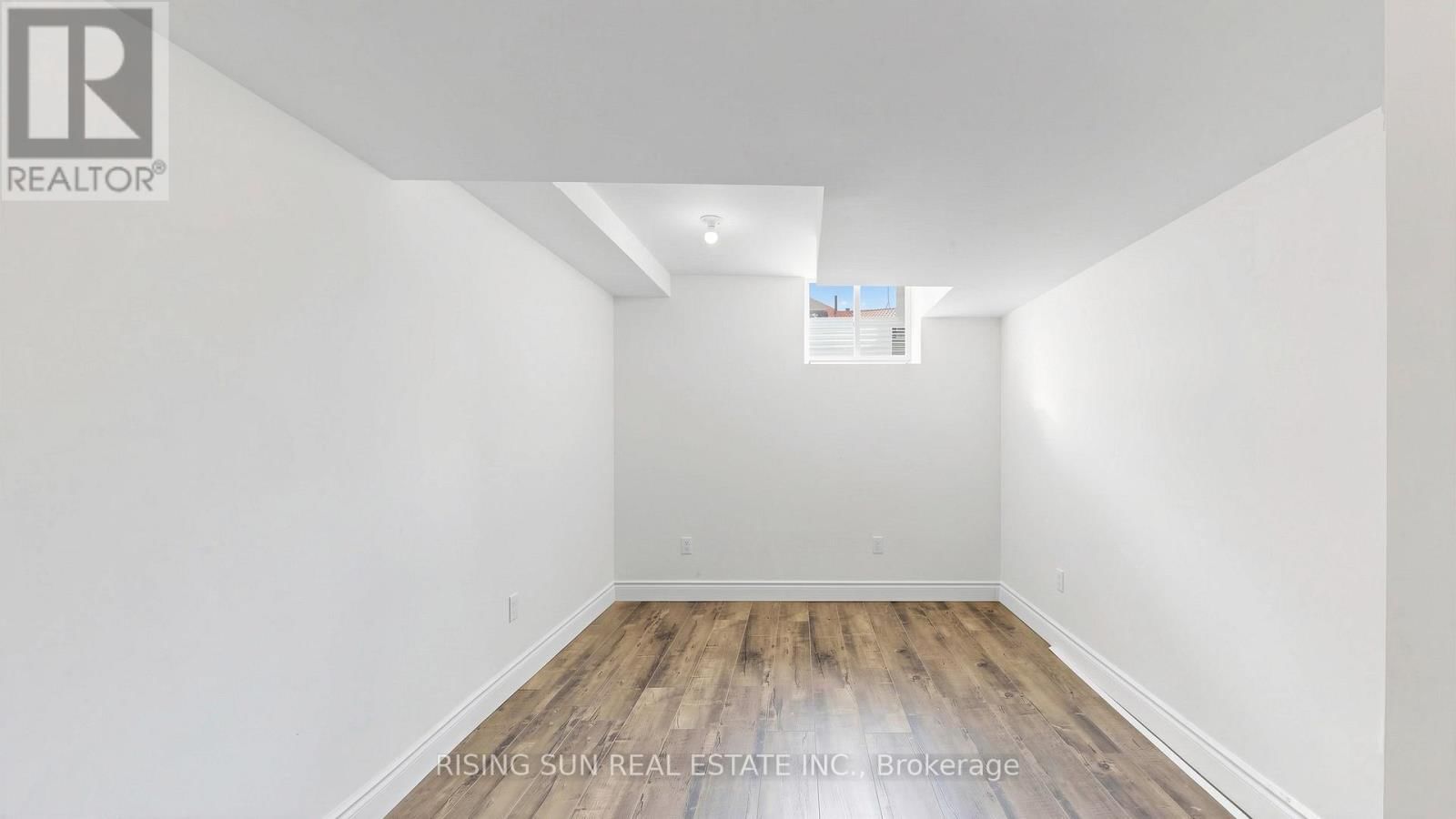 10 CEDARWOOD CRESCENT Image 33