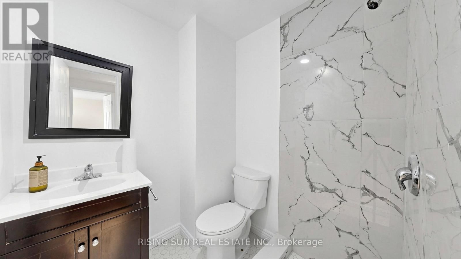 10 CEDARWOOD CRESCENT Image 34