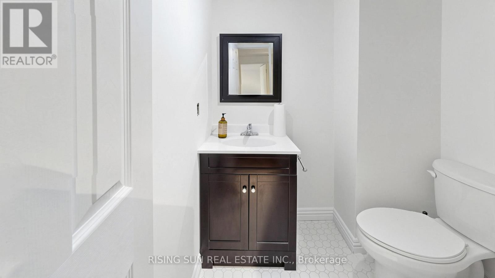 10 CEDARWOOD CRESCENT Image 39