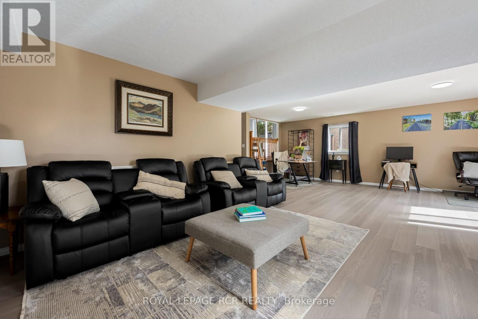 16 ALTHORP DRIVE Image 24