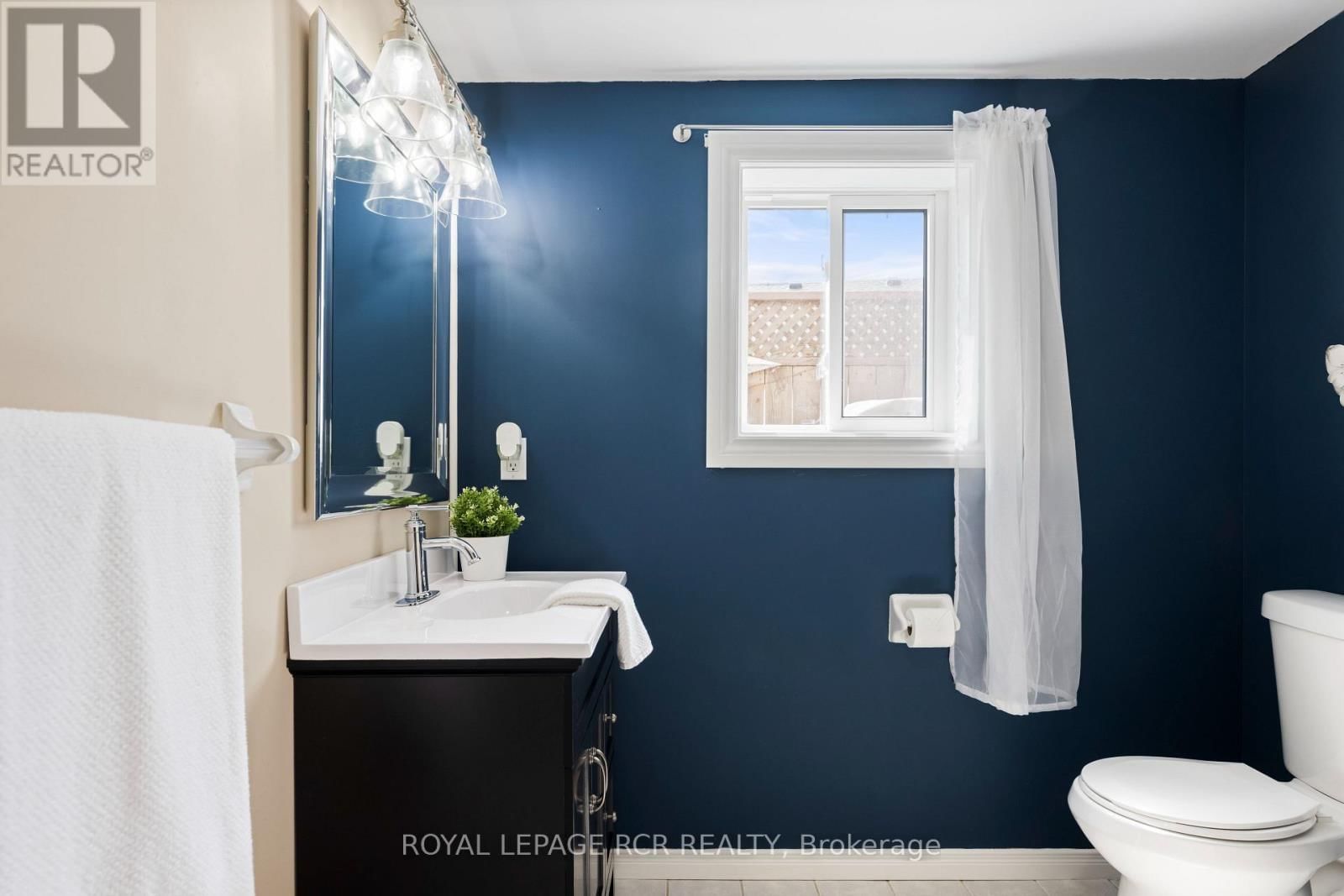 16 ALTHORP DRIVE Image 26