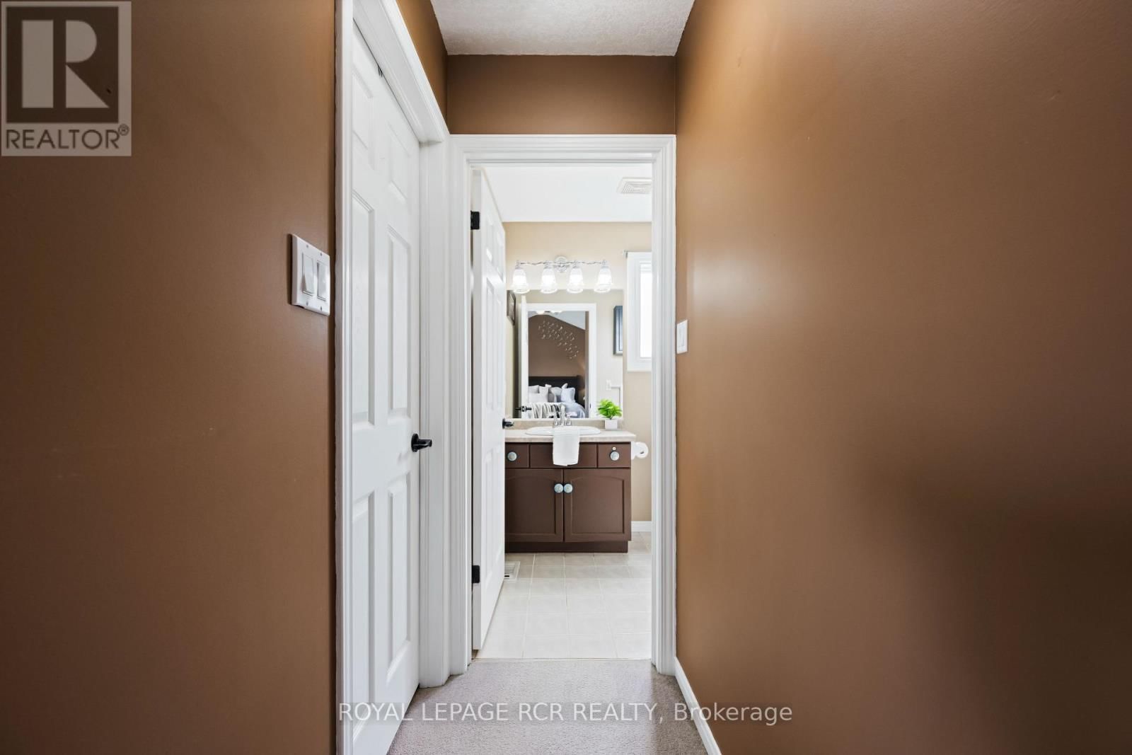 16 ALTHORP DRIVE Image 30