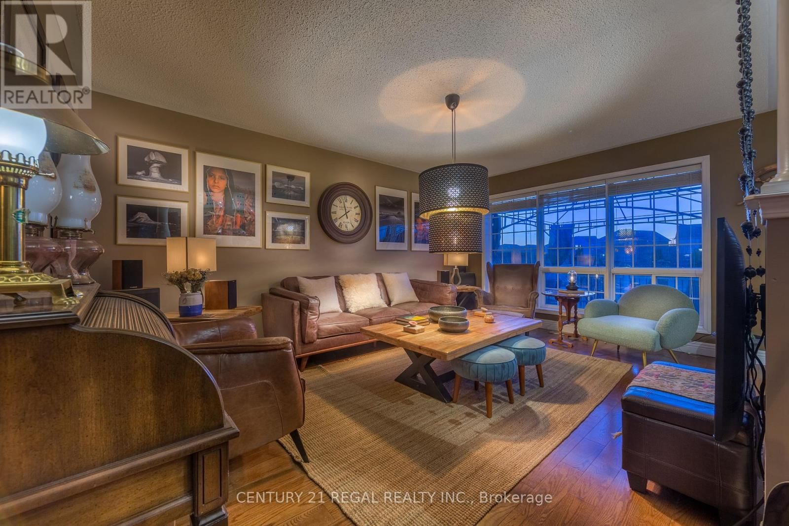 1131 RIDDELL CRESCENT Image 2