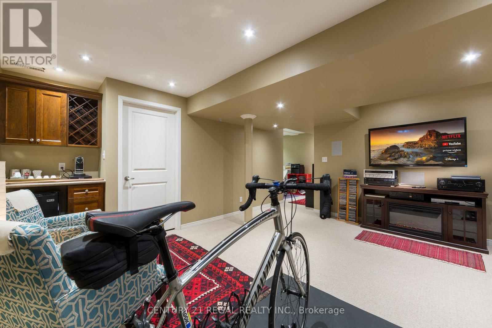 1131 RIDDELL CRESCENT Image 26