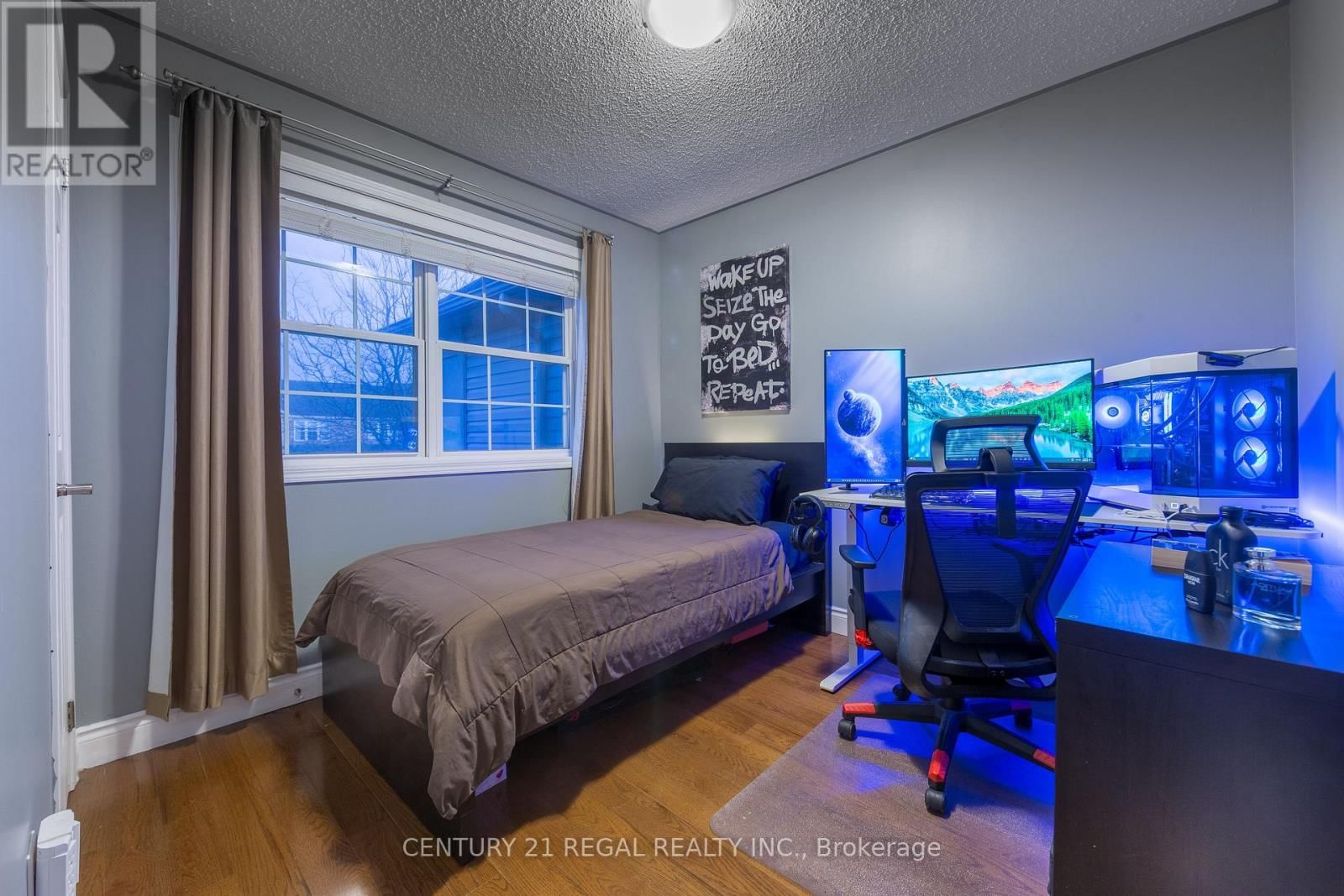 1131 RIDDELL CRESCENT Image 35