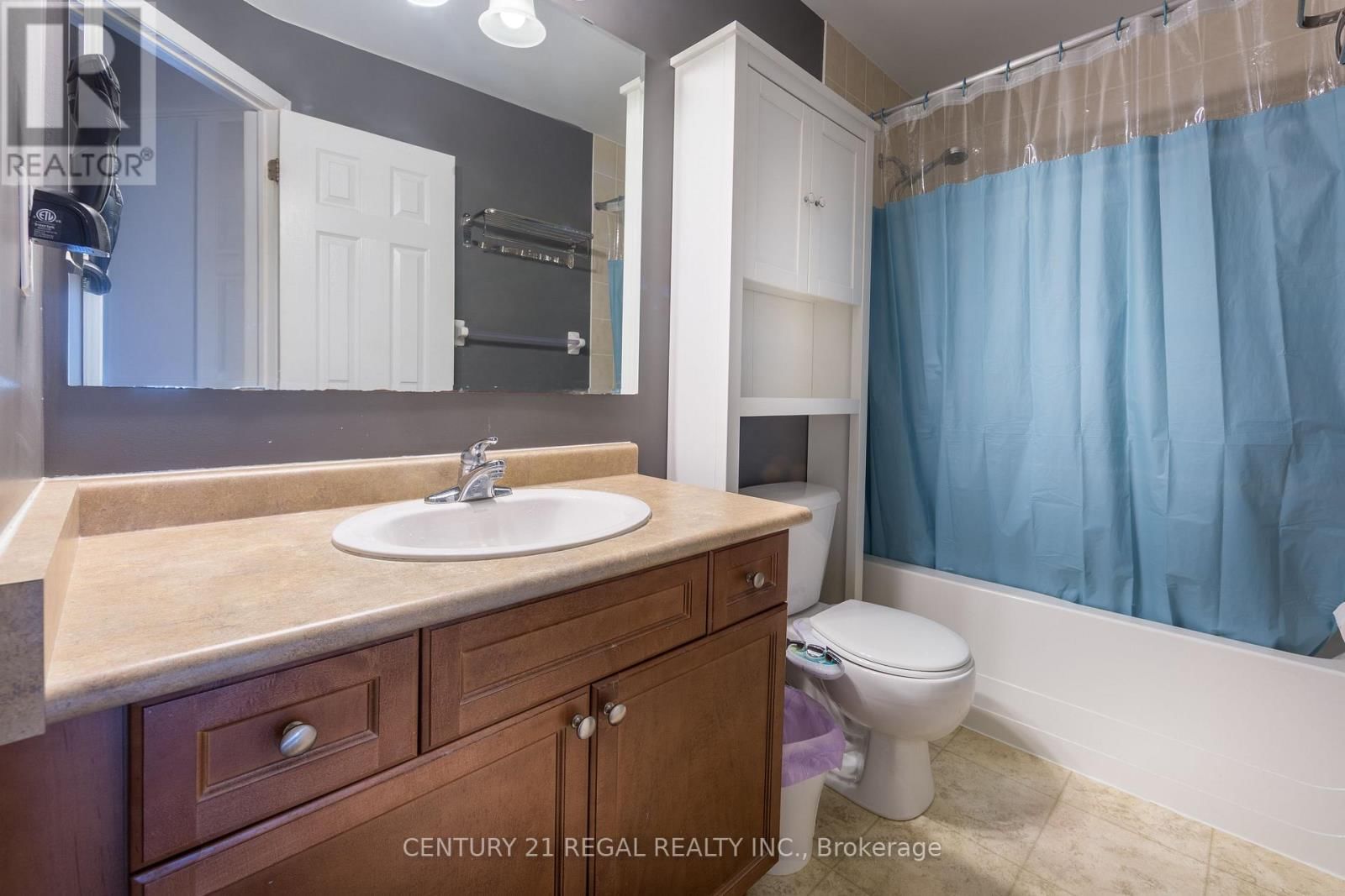 1131 RIDDELL CRESCENT Image 36