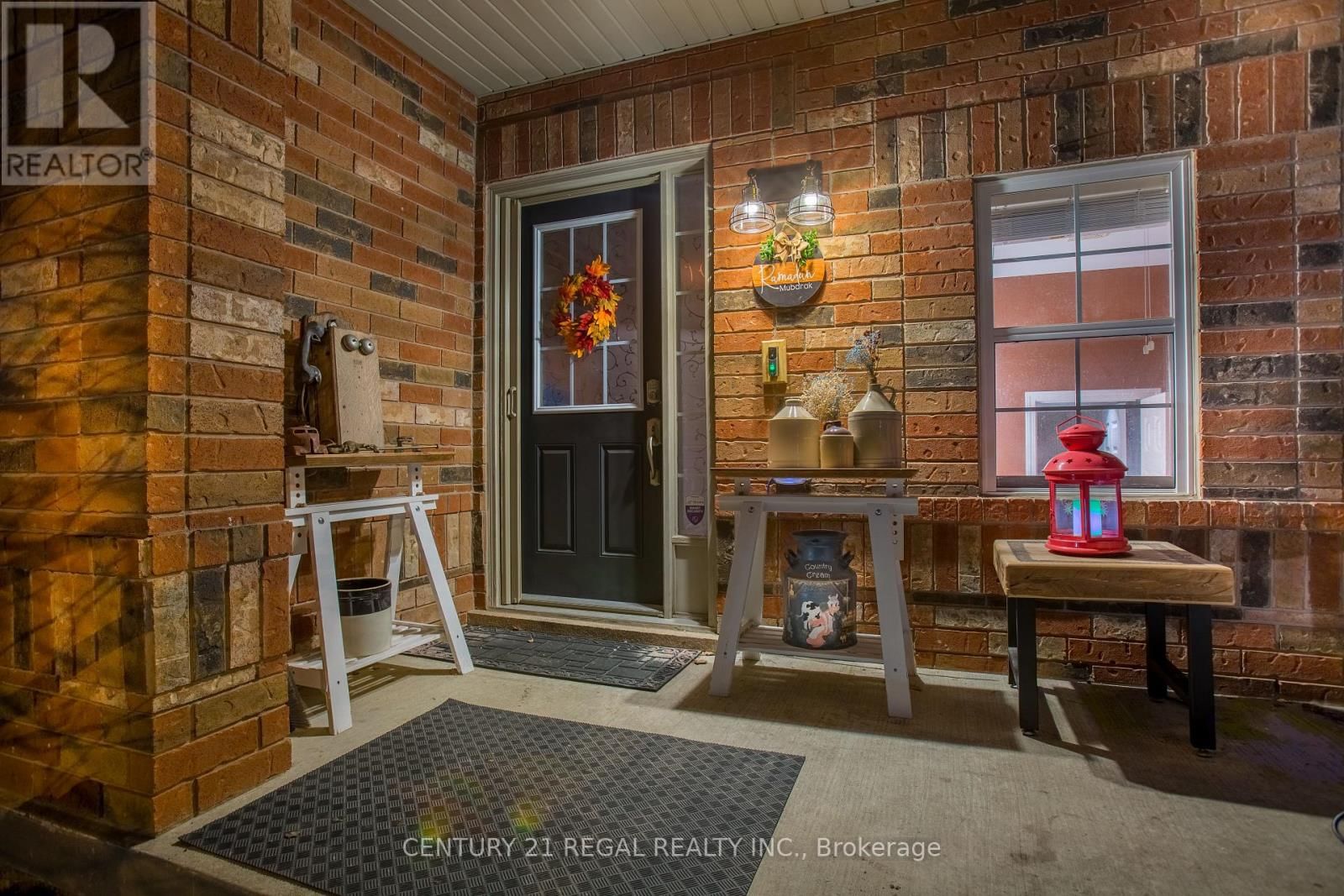 1131 RIDDELL CRESCENT Image 42