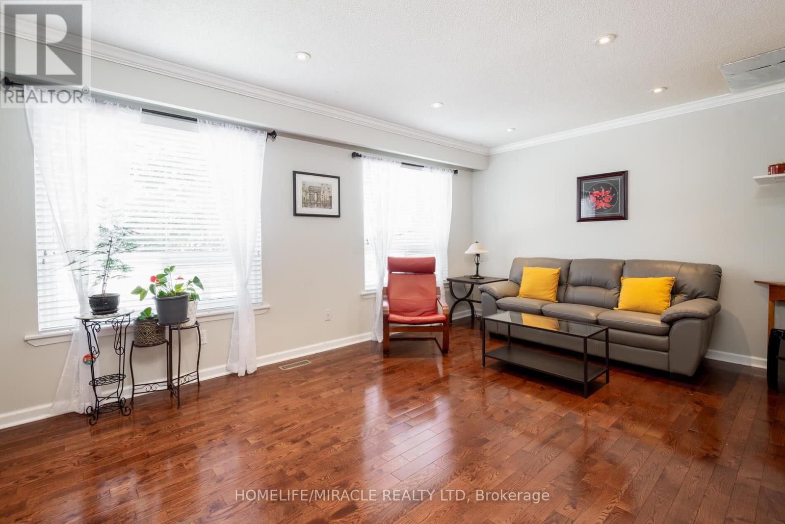 51 - 70 MOREGATE CRESCENT Image 7