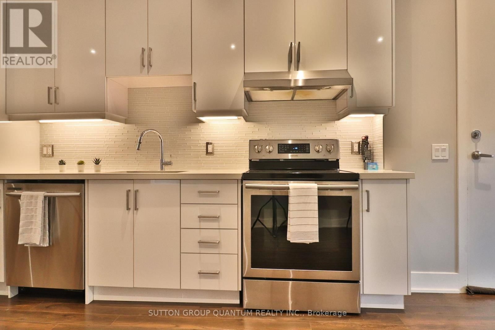 Main - 35 CLOVERDALE ROAD Image 3