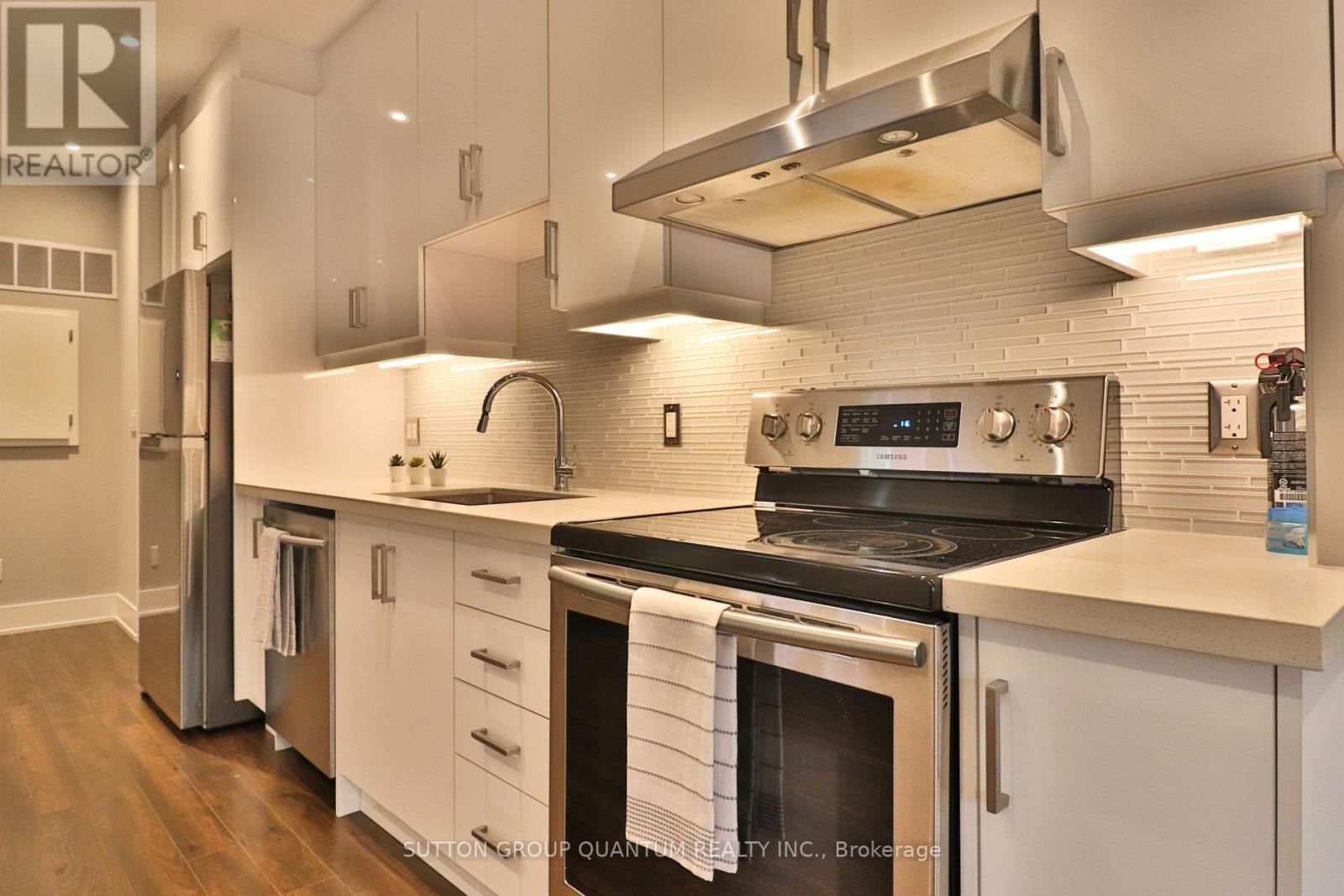 Main - 35 CLOVERDALE ROAD Image 5