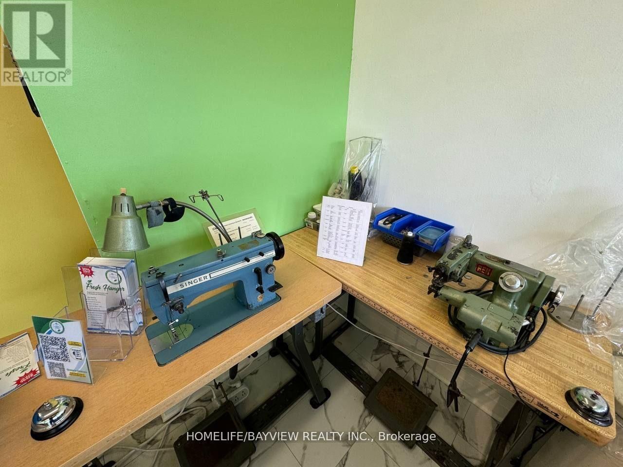 763 THE QUEENSWAY AVENUE Image 4