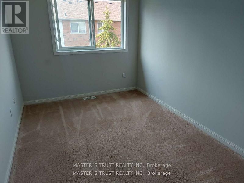 81 - 80 ACORN PLACE Image 11