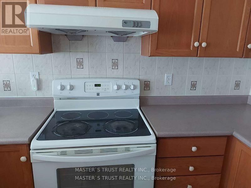 81 - 80 ACORN PLACE Image 3