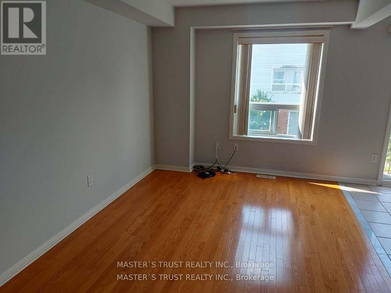 81 - 80 ACORN PLACE Image 5