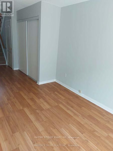 81 - 80 ACORN PLACE Image 8