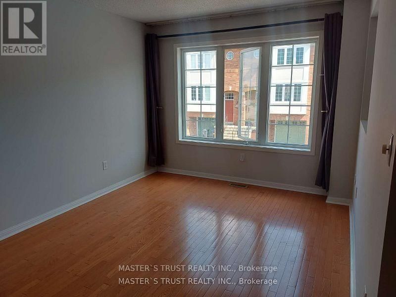 81 - 80 ACORN PLACE Image 9