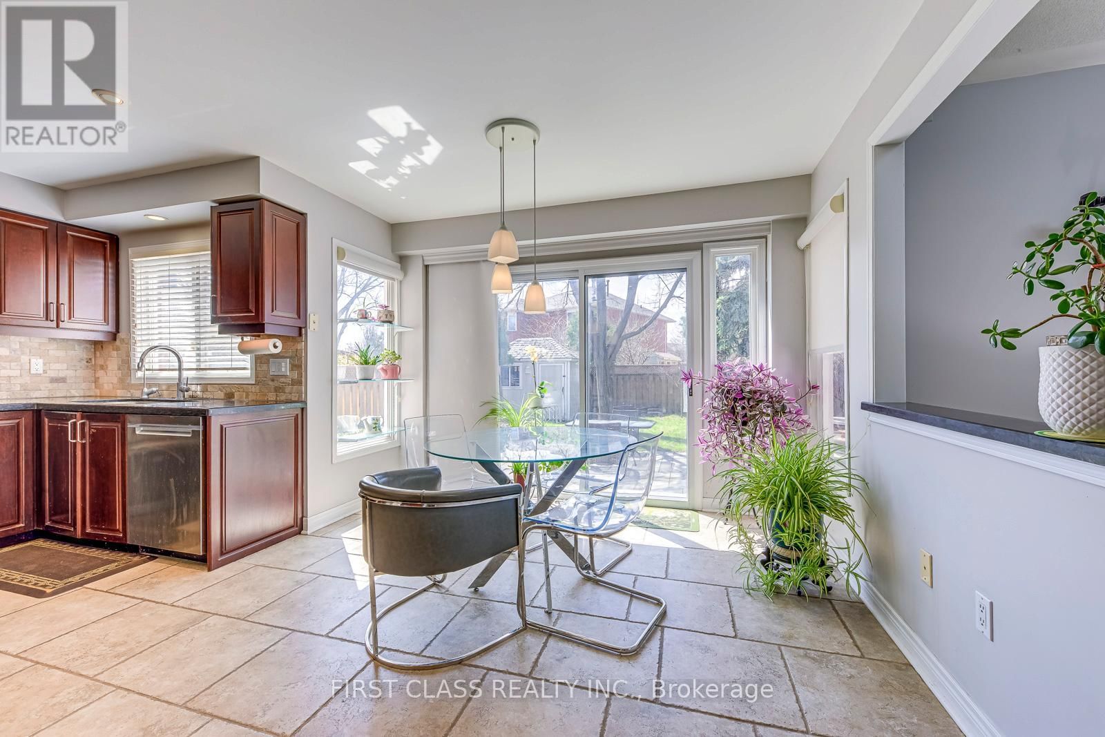 1386 SILVERSMITH DRIVE Image 16