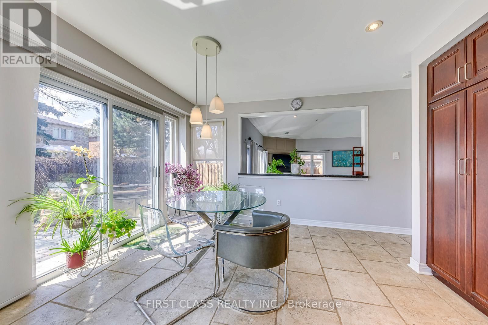 1386 SILVERSMITH DRIVE Image 18