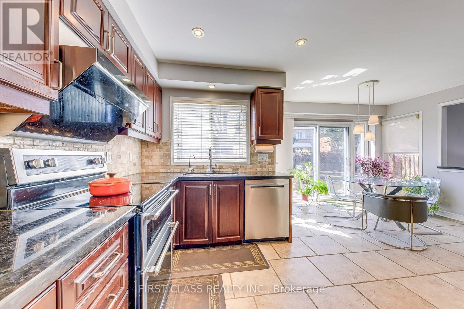 1386 SILVERSMITH DRIVE Image 20