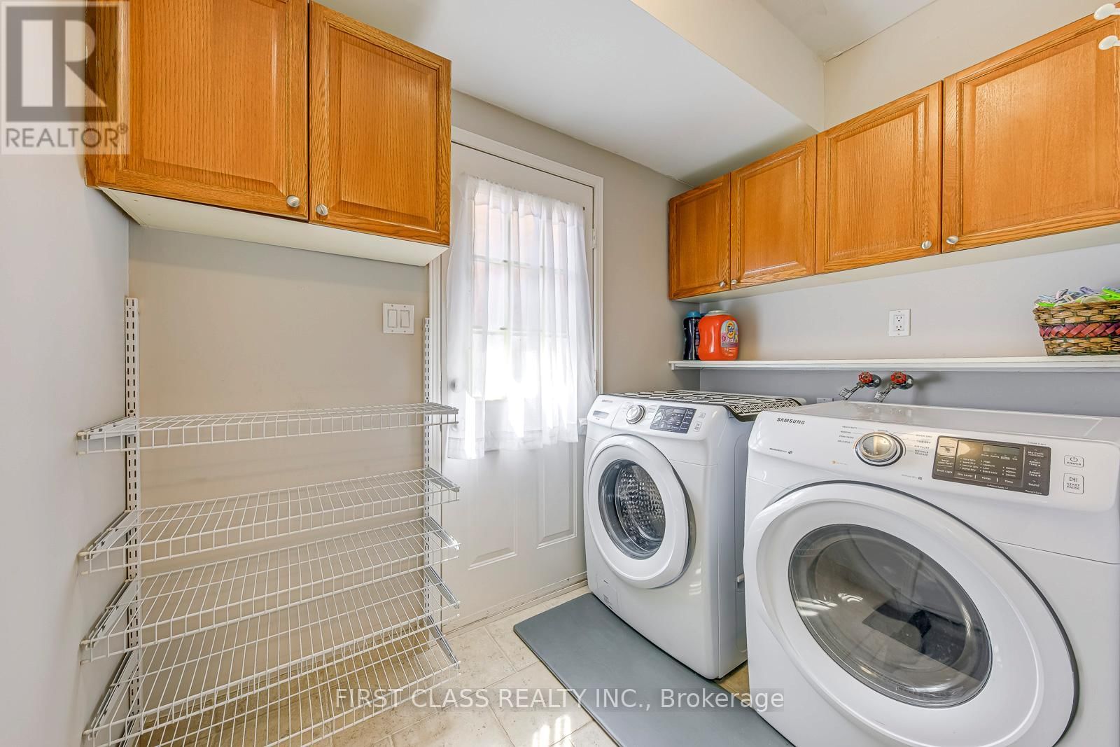 1386 SILVERSMITH DRIVE Image 24