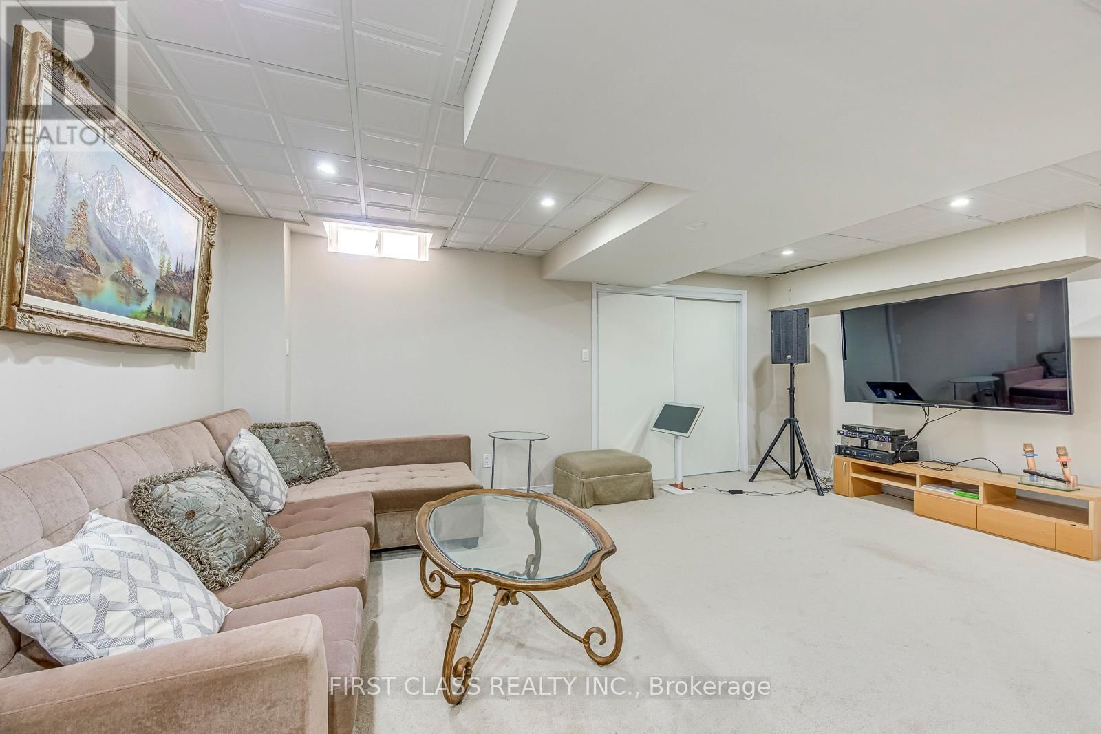 1386 SILVERSMITH DRIVE Image 43