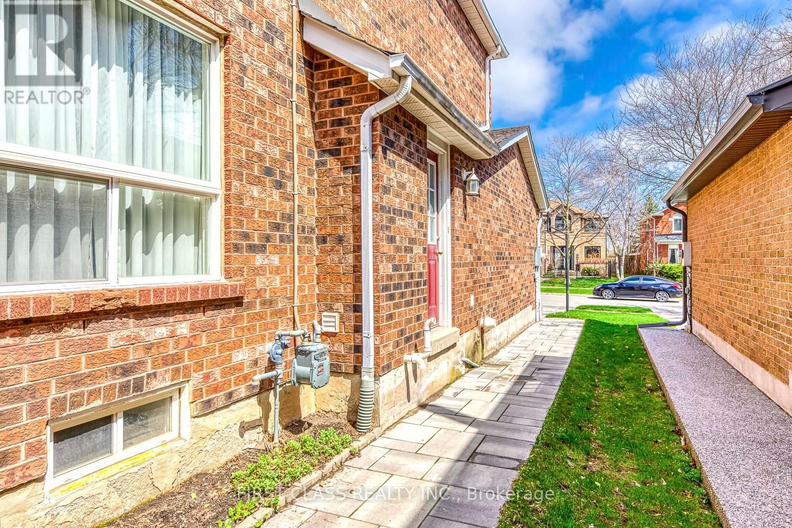 1386 SILVERSMITH DRIVE Image 50