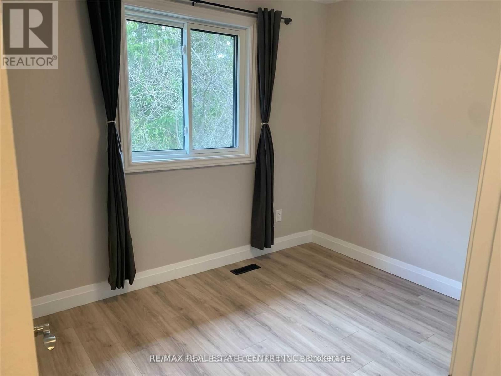 31 SHIRLEY STREET Image 11