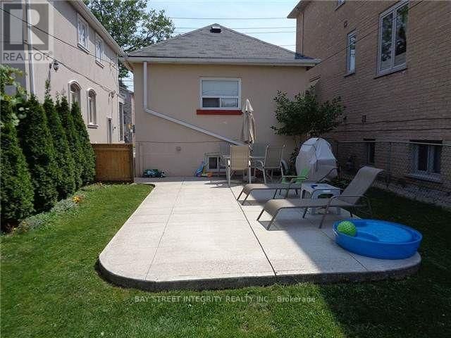 970 BRIAR HILL AVENUE Image 11