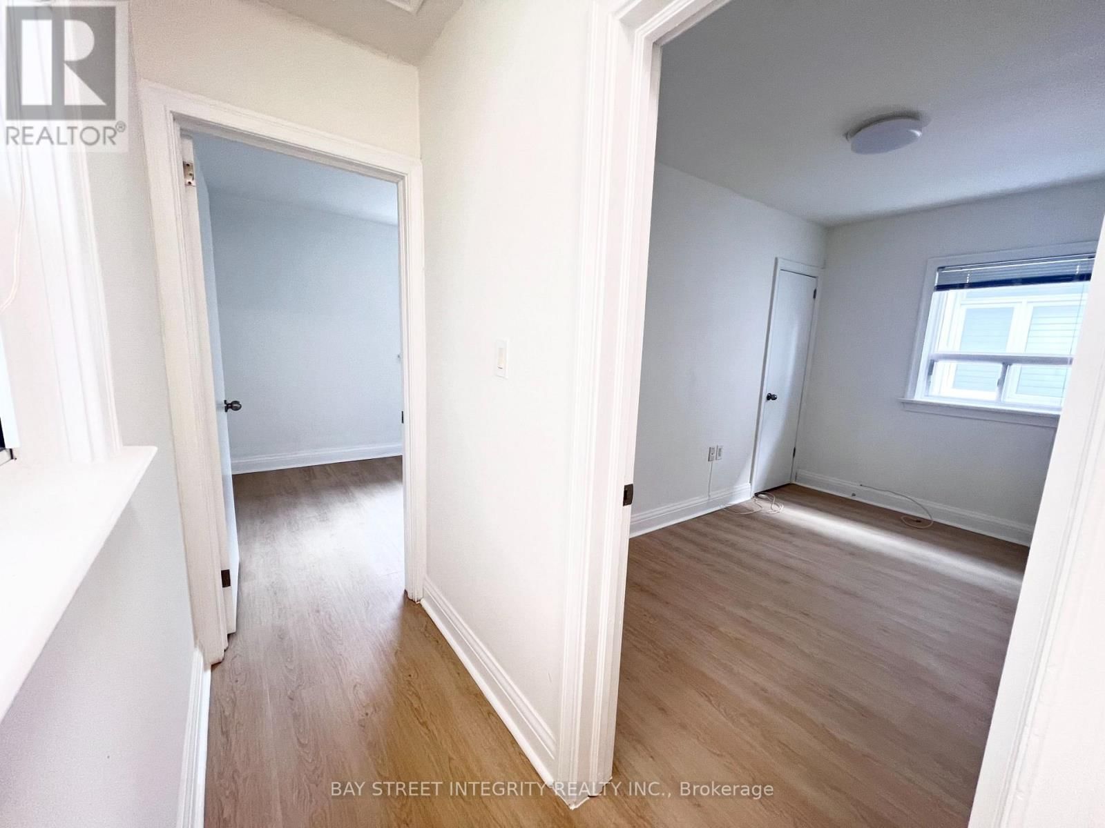 970 BRIAR HILL AVENUE Image 6