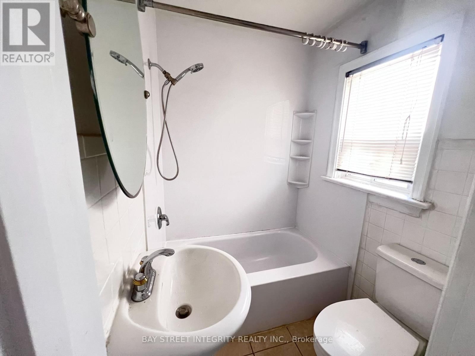 970 BRIAR HILL AVENUE Image 7