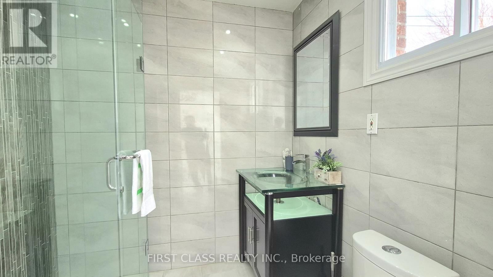 356 WALLACE AVENUE Image 13