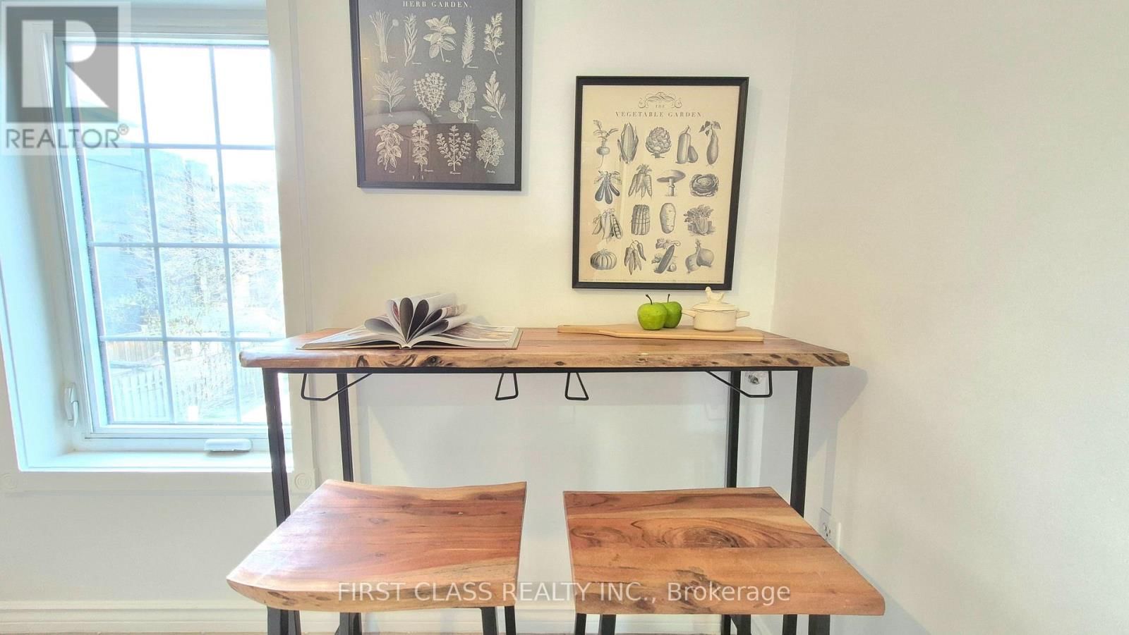 356 WALLACE AVENUE Image 17