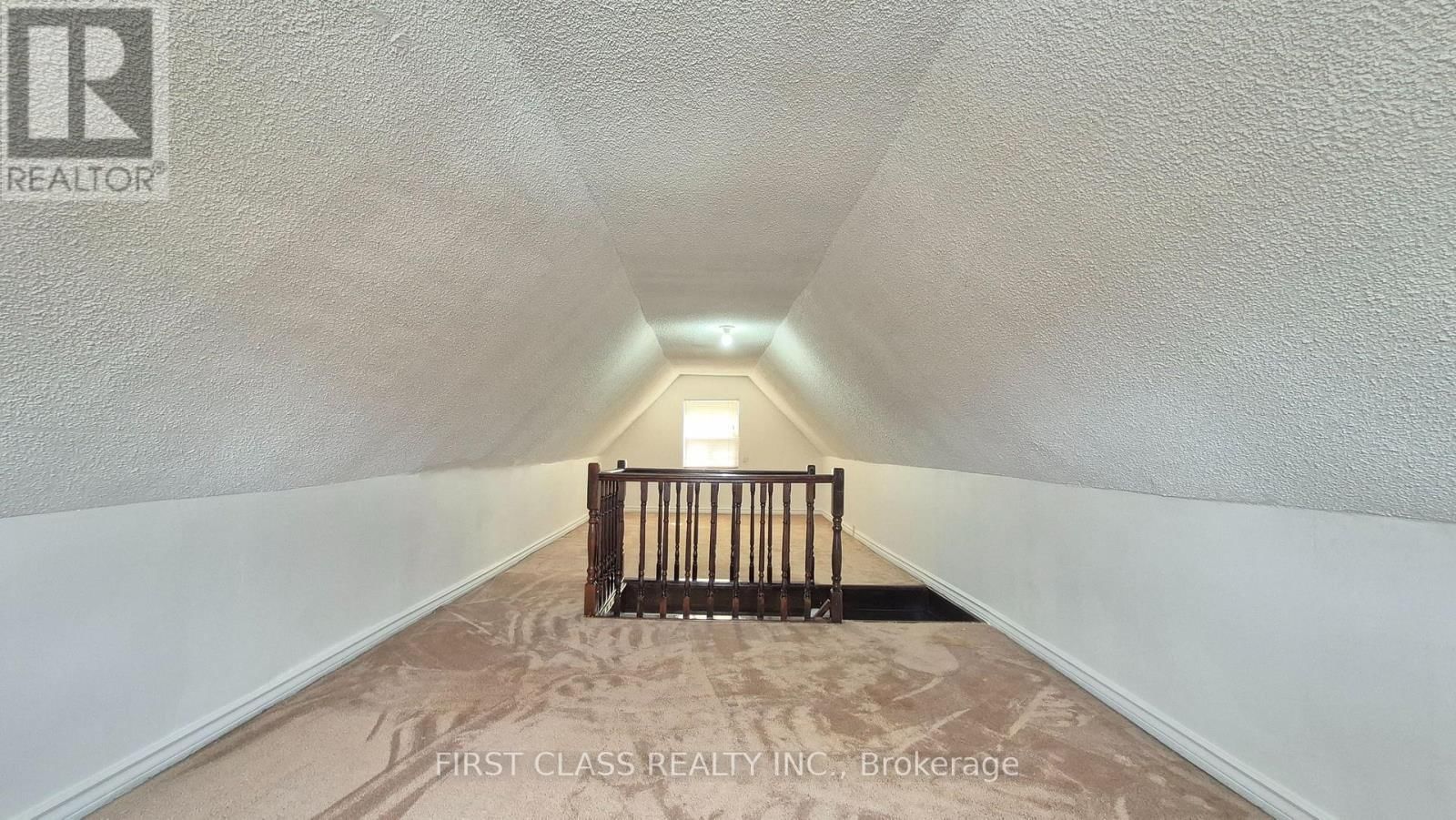 356 WALLACE AVENUE Image 32