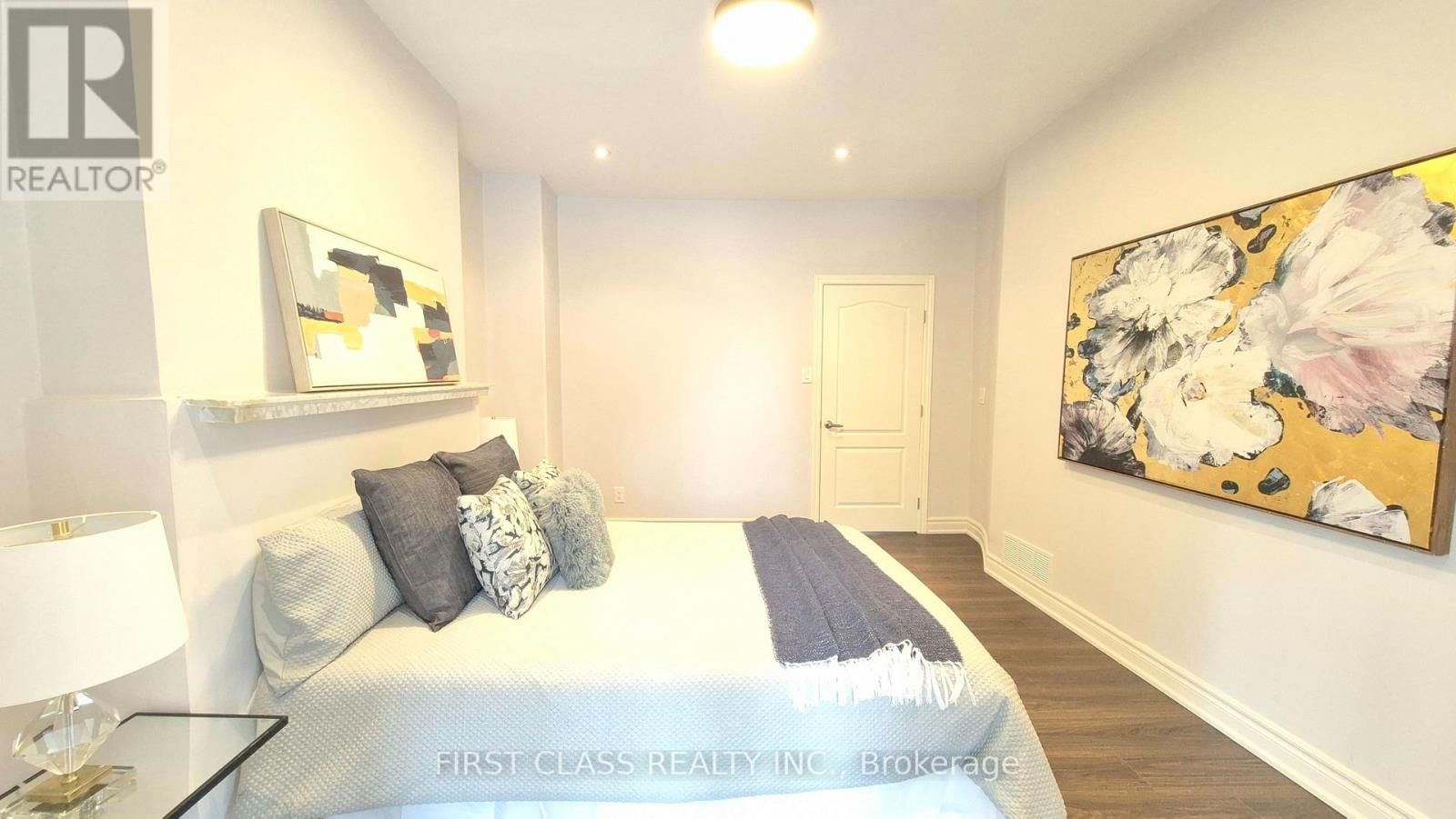 356 WALLACE AVENUE Image 9