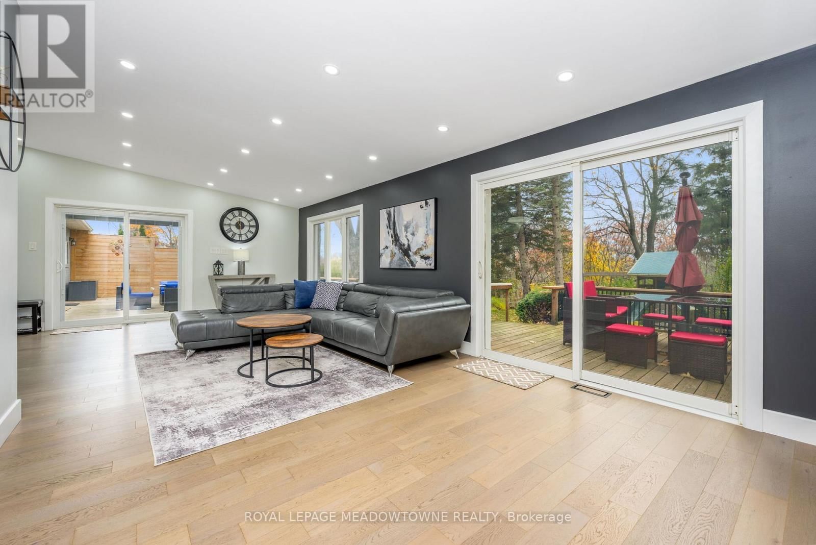 4 CHIPPER COURT Image 16