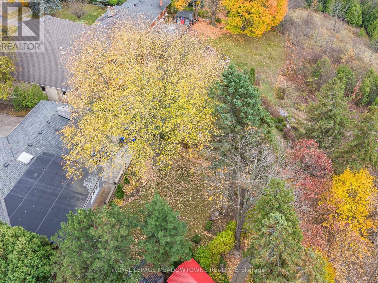 4 CHIPPER COURT Image 45