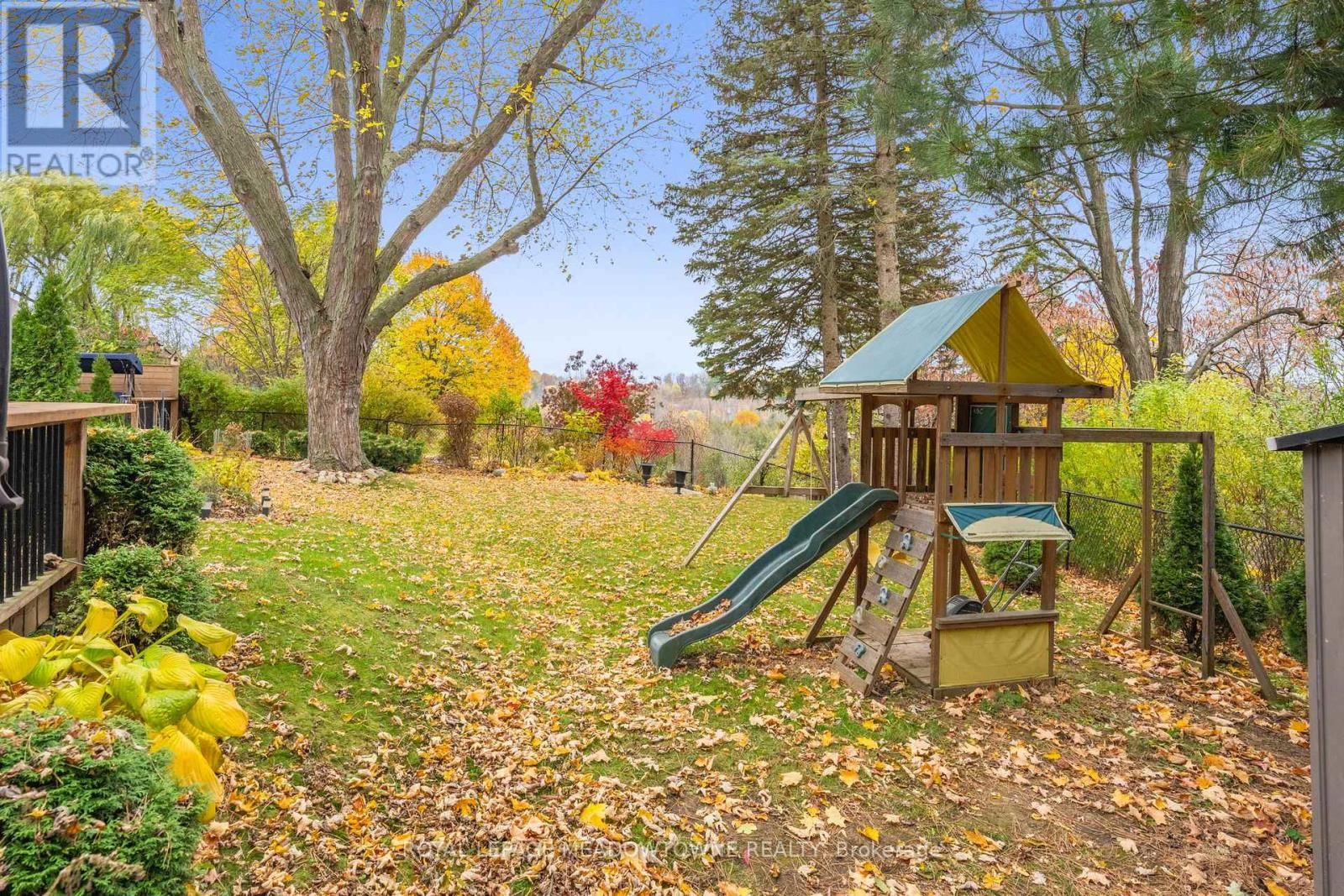 4 CHIPPER COURT Image 47