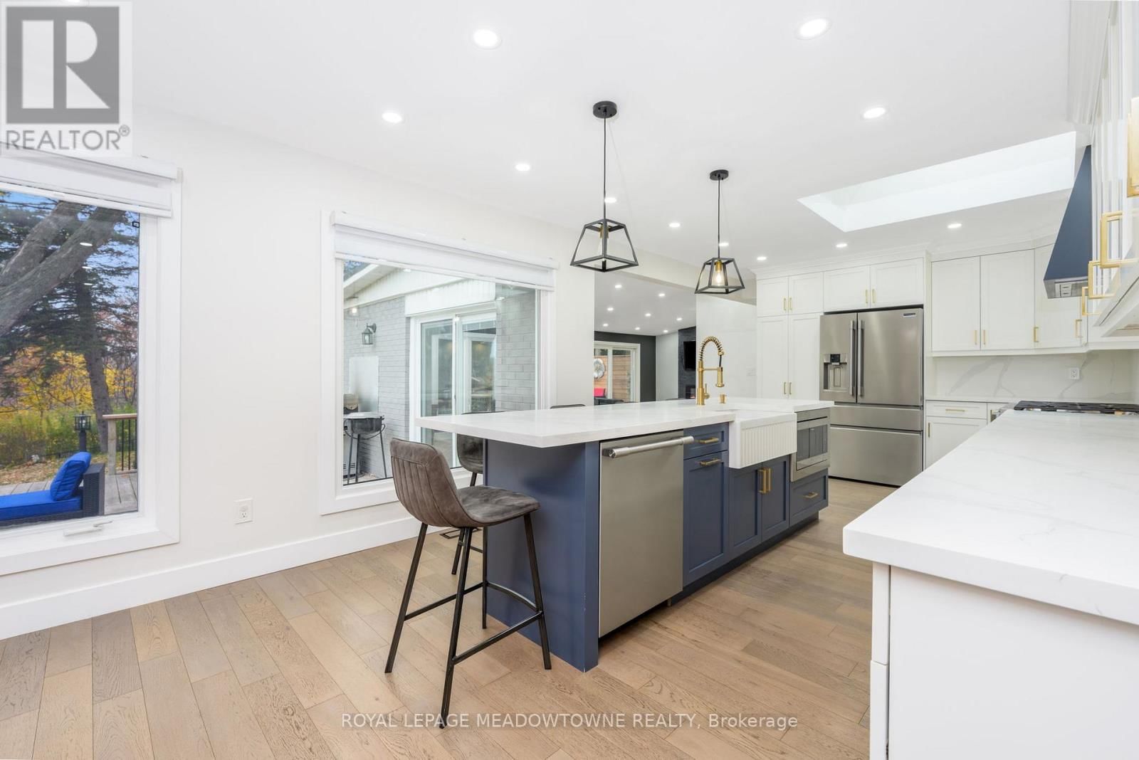 4 CHIPPER COURT Image 9