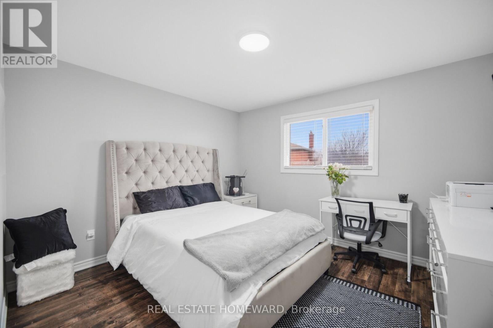 309 ROYAL SALISBURY WAY Image 19