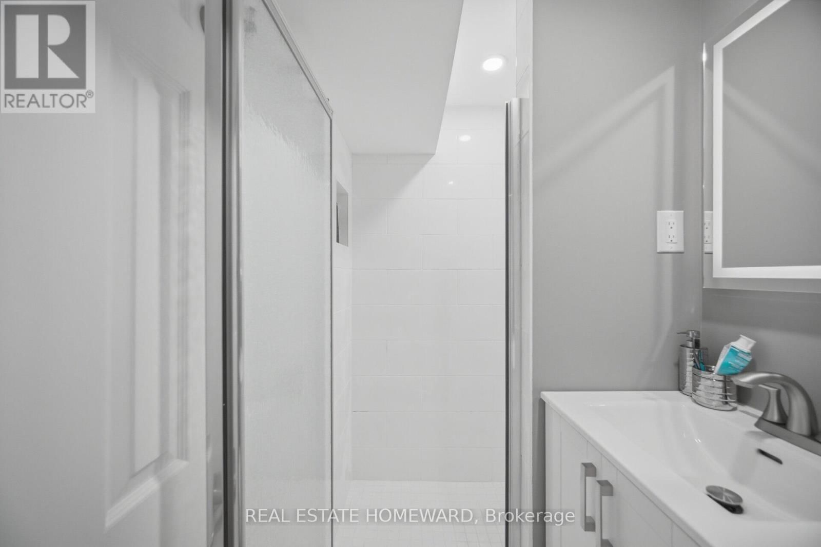 309 ROYAL SALISBURY WAY Image 38